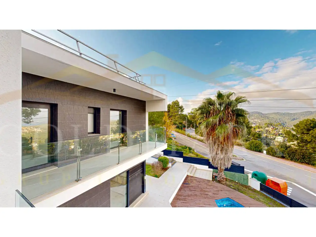 Vista exterior de Casa o xalet en venda en Corbera de Llobregat amb Aire condicionat, Calefacció i Jardí privat