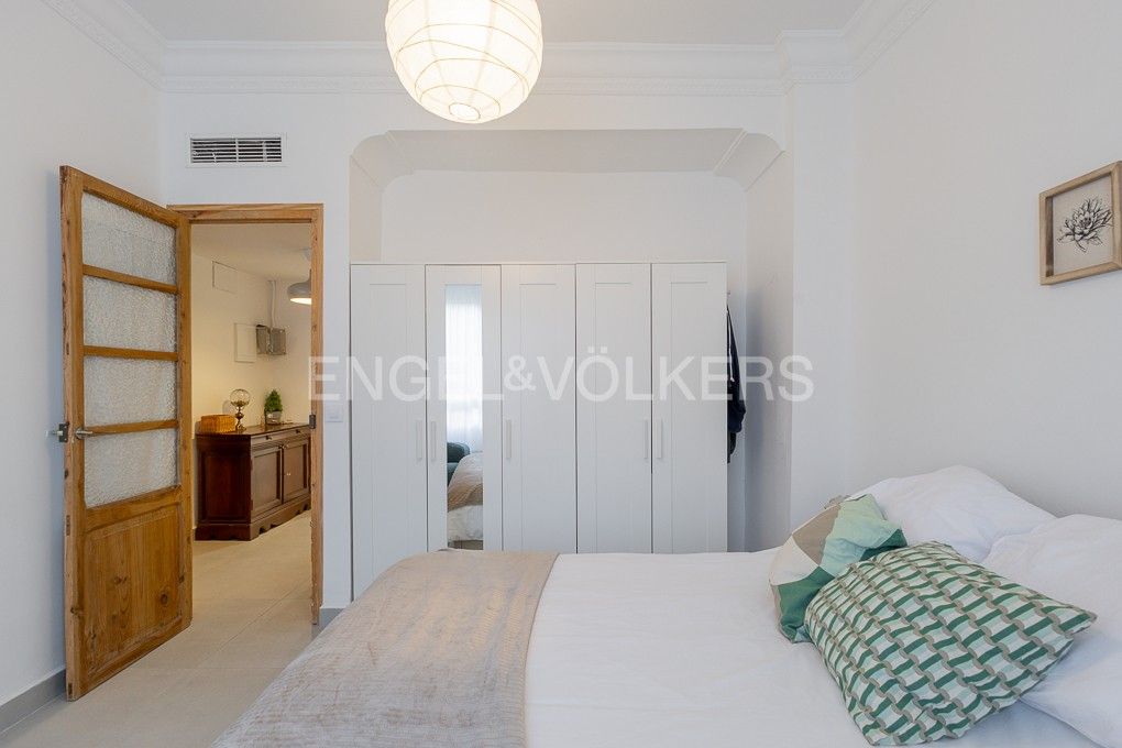 Dormitori de Apartament de lloguer en  Valencia Capital amb Aire condicionat, Calefacció i Traster