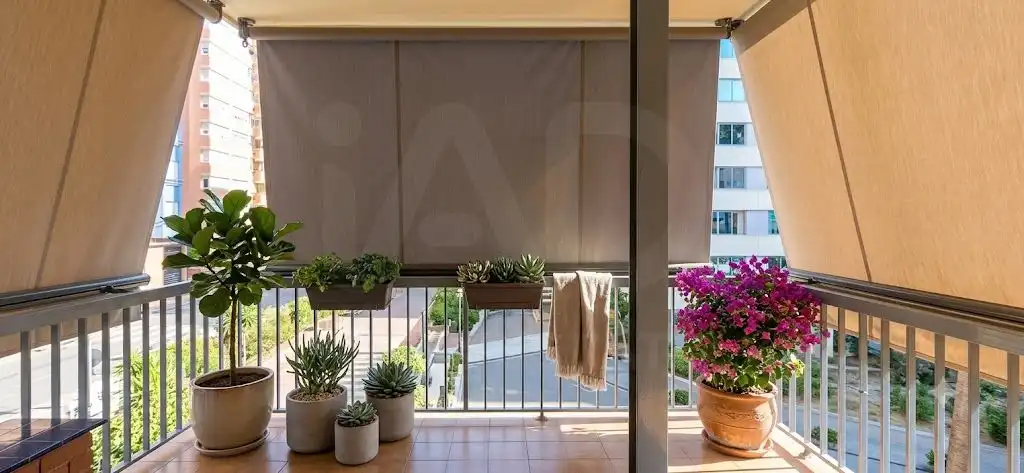 Balcony of Flat for sale in Barcelona  with Air Conditioner and Heating