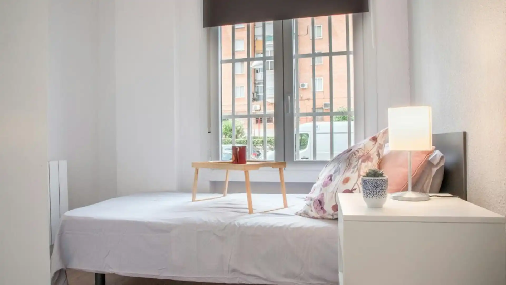 Bedroom of Flat for rent in Madrid  with Heating, Furnished and Washing machine