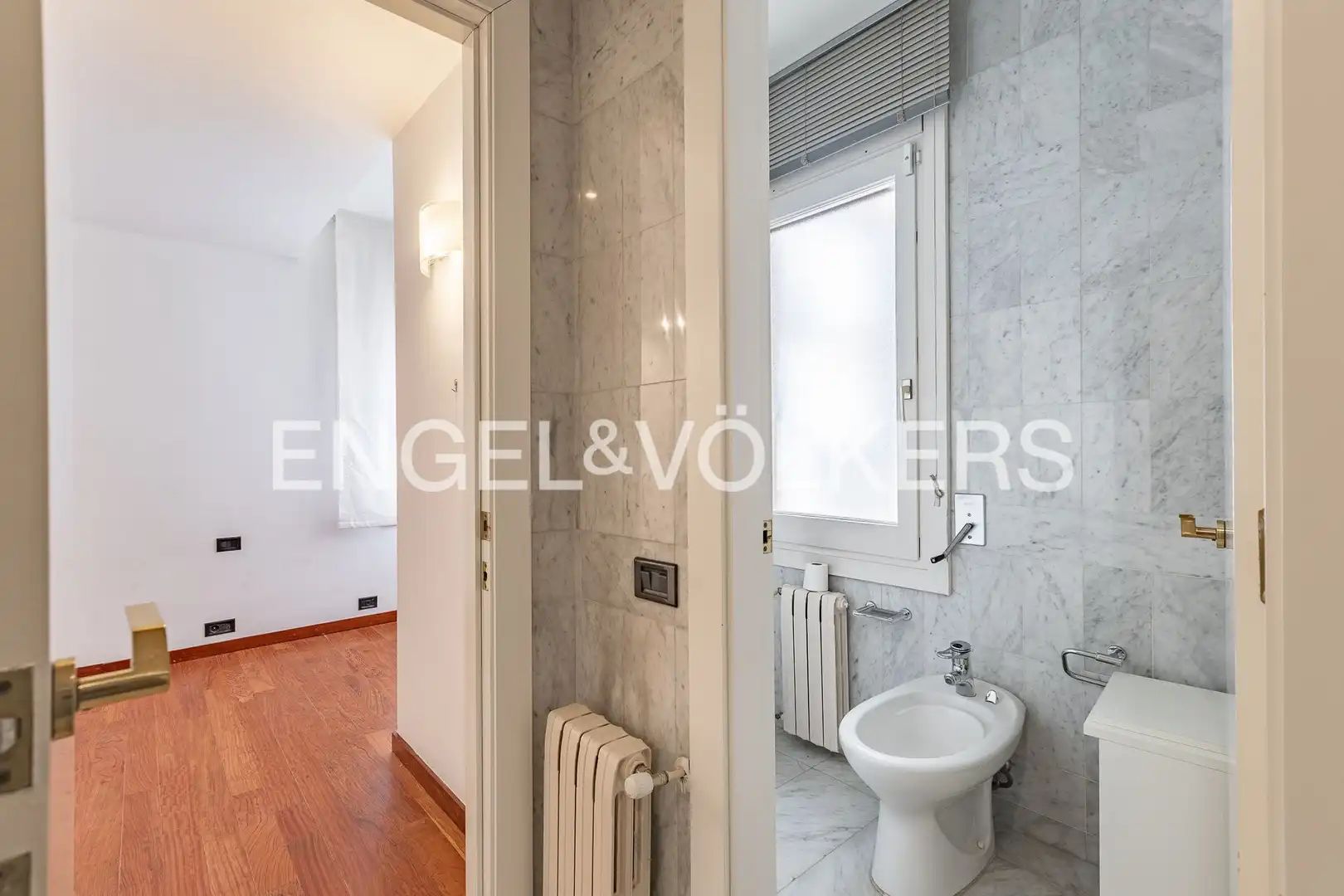 Baño de Casa o chalet en venta en Sant Cugat del Vallès con Aire acondicionado, Calefacción y Jardín privado