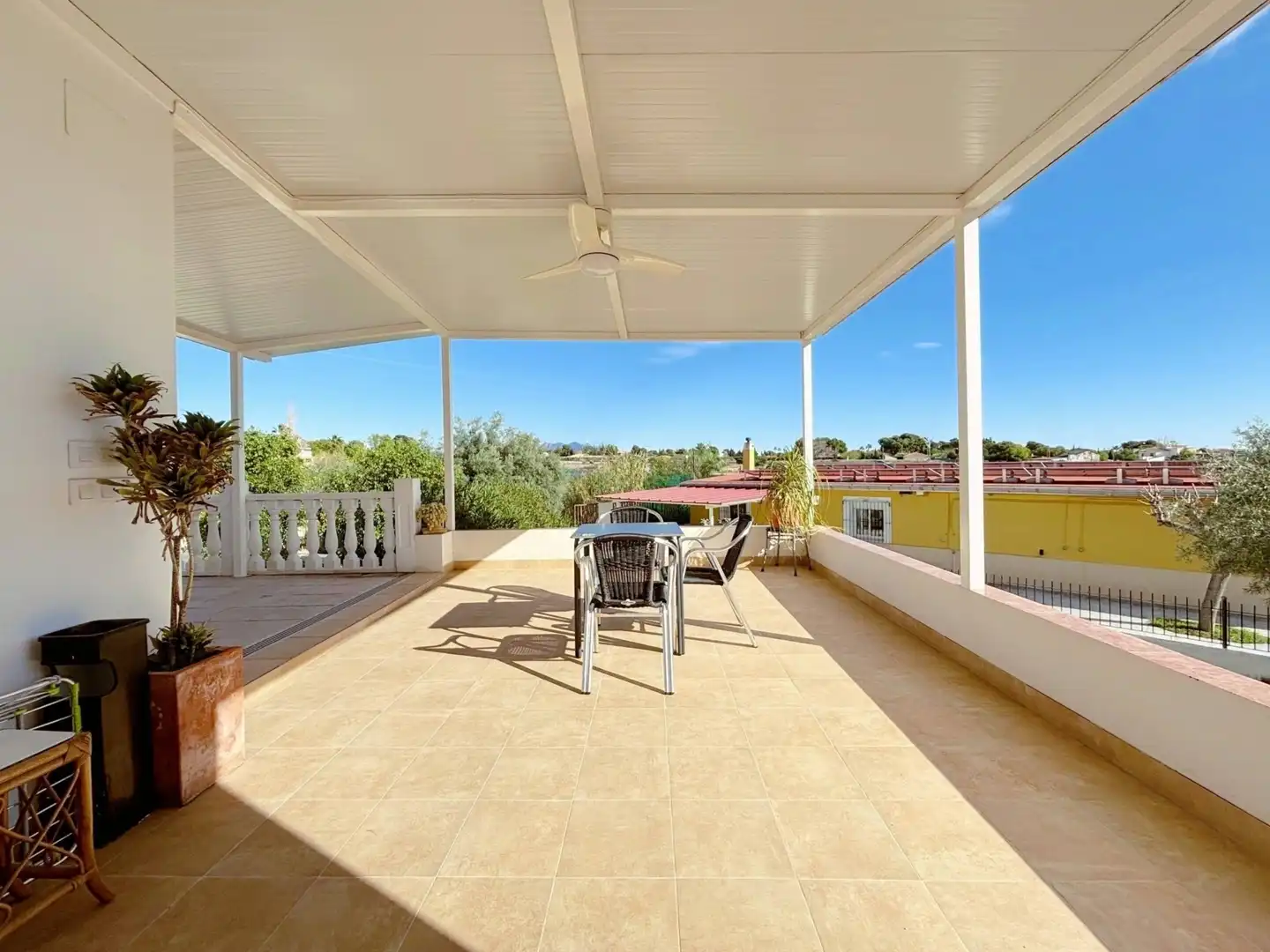 Terraza de Casa o chalet en venta en Alicante / Alacant con Aire acondicionado, Jardín privado y Trastero