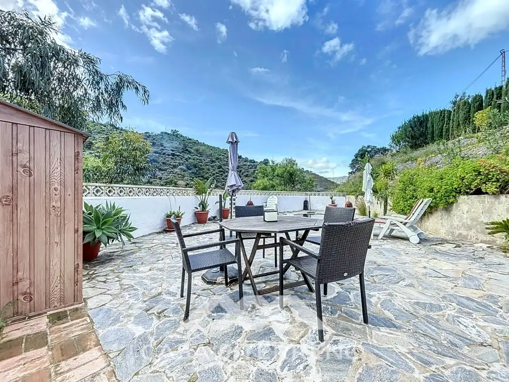 Terrassa de Casa o xalet en venda en Comares amb Aire condicionat, Jardí privat i Terrassa