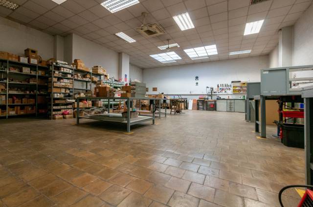 Nave industrial en Alquiler en Eixample