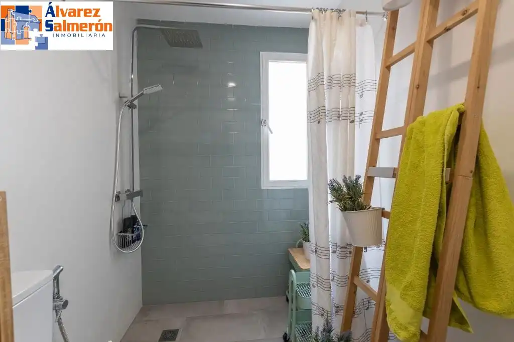 Bathroom of Detached homes for sale in Granada  with Terrace and Community pool