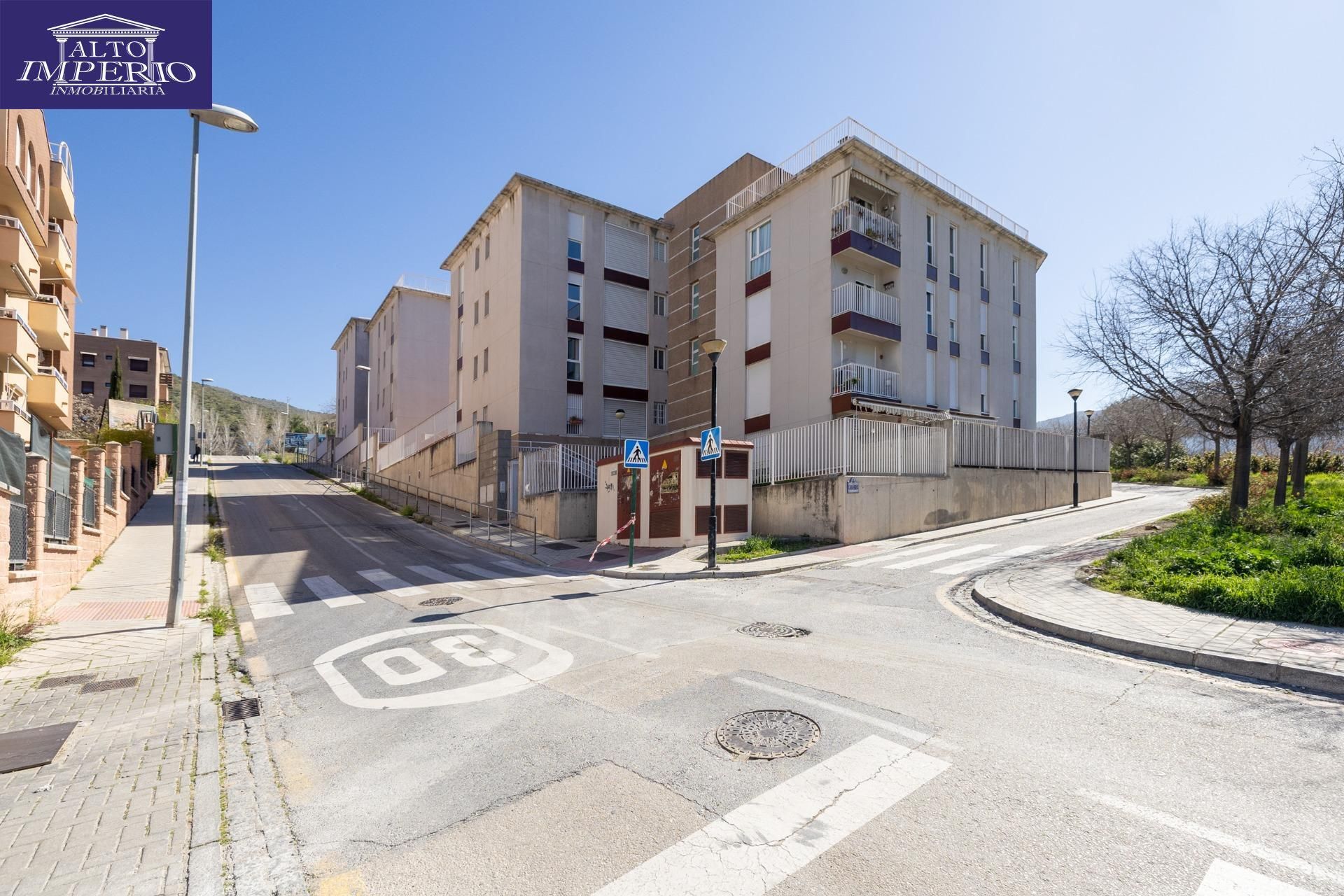 Vista exterior de Piso en venta en  Granada Capital