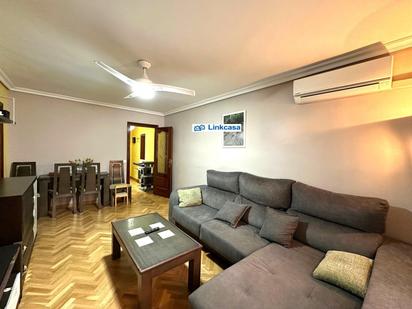 Living room of Flat for sale in Fuenlabrada  with Air Conditioner and Terrace