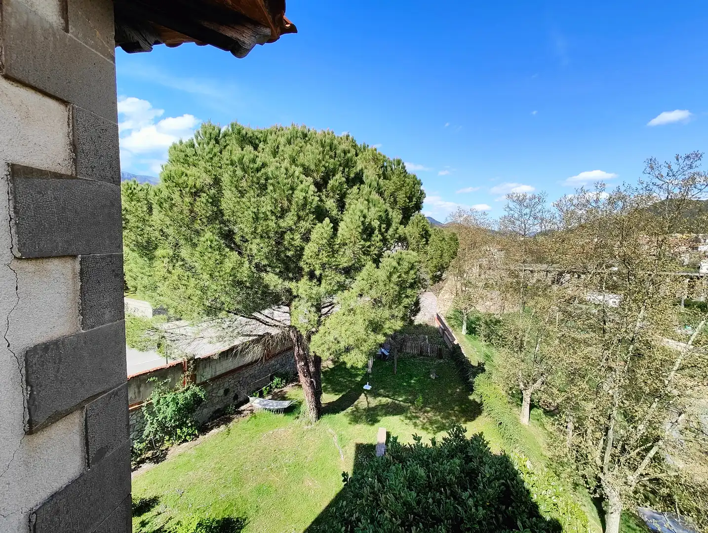 Jardí de Casa o xalet en venda en Sant Joan de les Abadesses amb Calefacció, Jardí privat i Terrassa