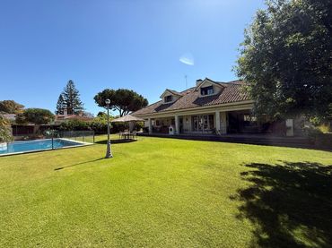 Villa con balcone in vendita a Vistahermosa - Fuentebravía