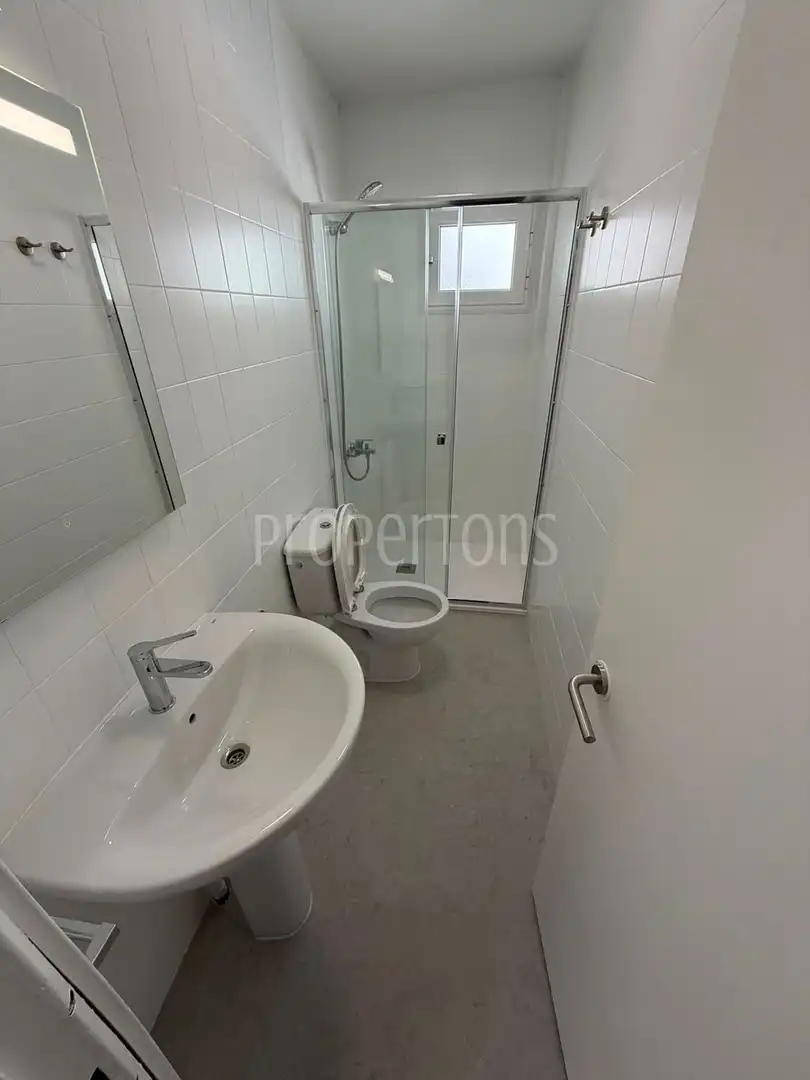 Flat for rent in Calle Enrique monsonis, Pla de Bon Repós