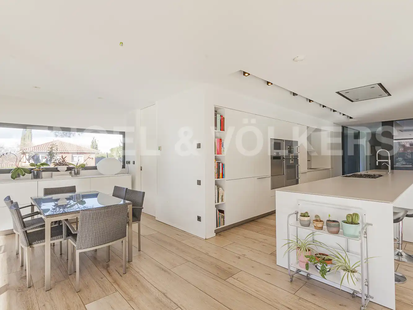 Cuina de Casa o xalet de lloguer en Sant Cugat del Vallès amb Aire condicionat, Calefacció i Jardí privat