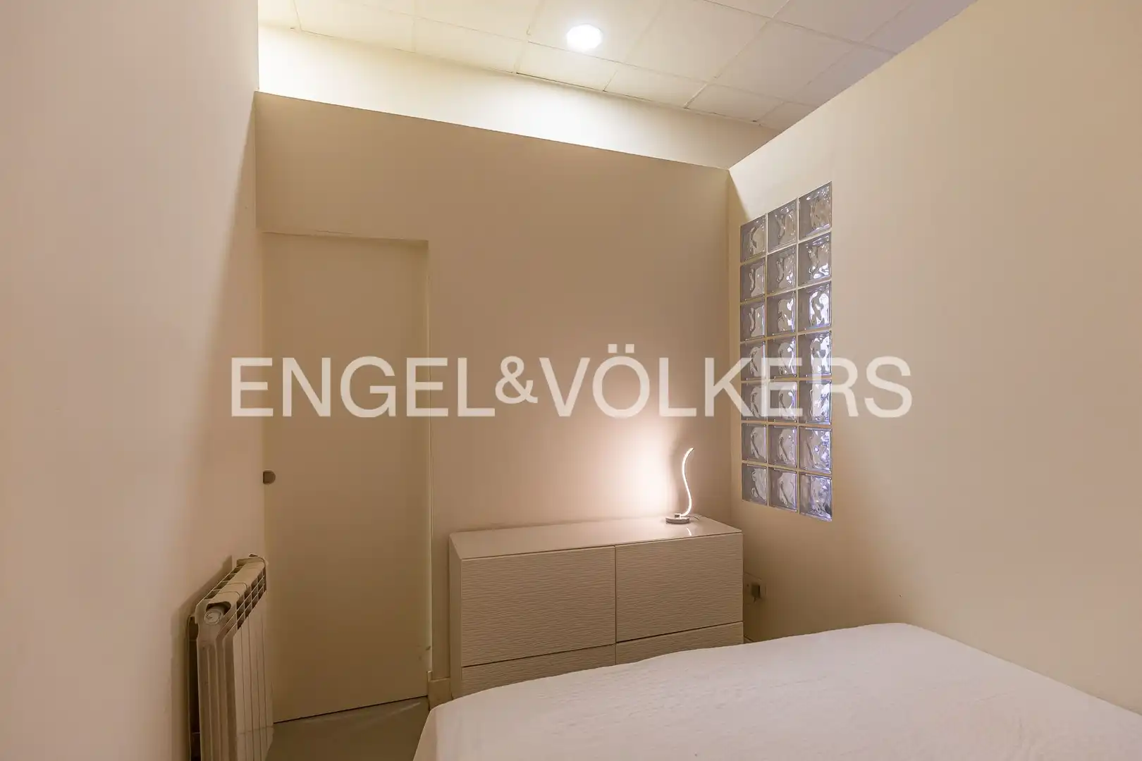 Bedroom of Flat for sale in Madrid  with Air Conditioner, Heating and Terrace