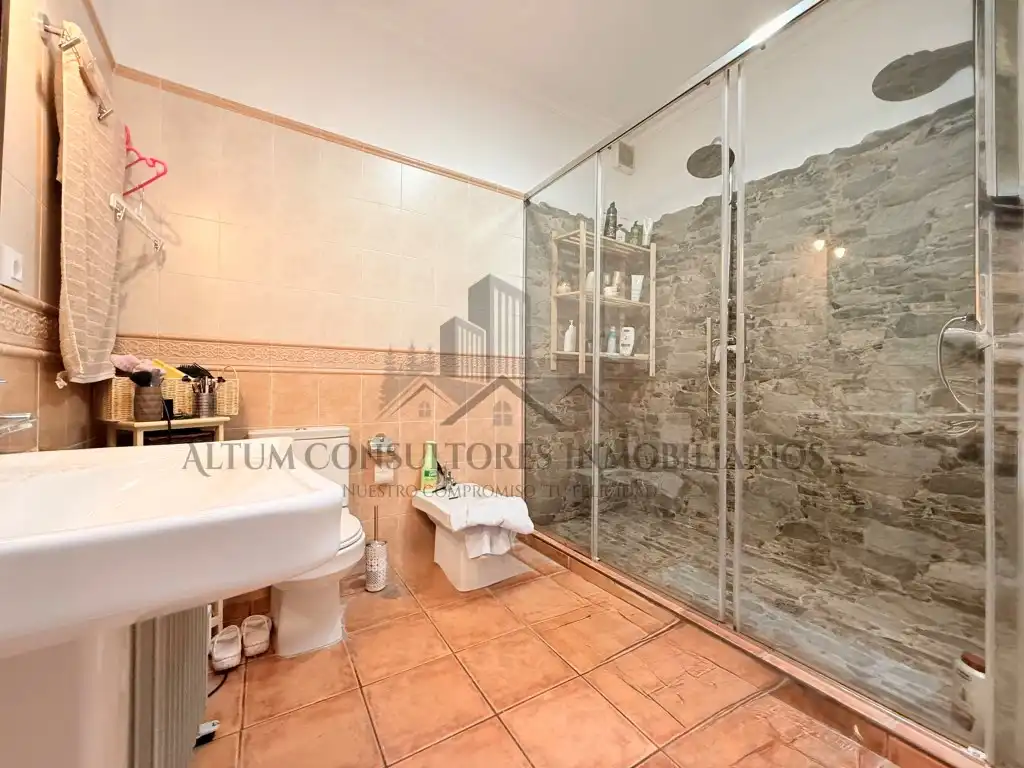 Bany de Casa o xalet en venda en Alcalá de Guadaira