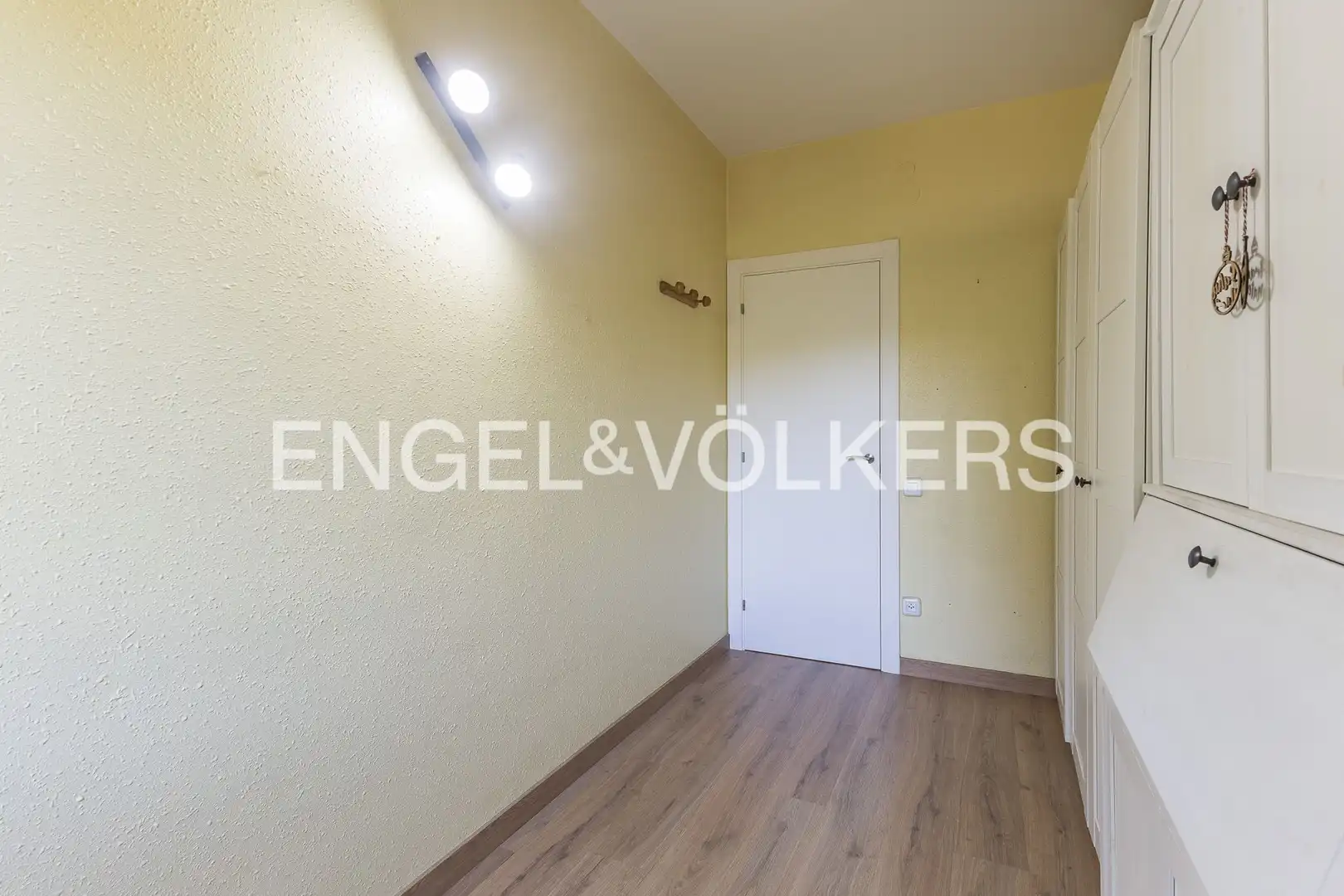Flat for rent in Esplugues de Llobregat  with Air Conditioner, Heating and Parquet flooring