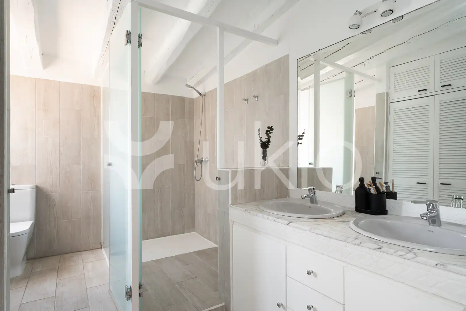 Bathroom of Apartments for rent in Madrid  with Air Conditioner, Heating and Terrace