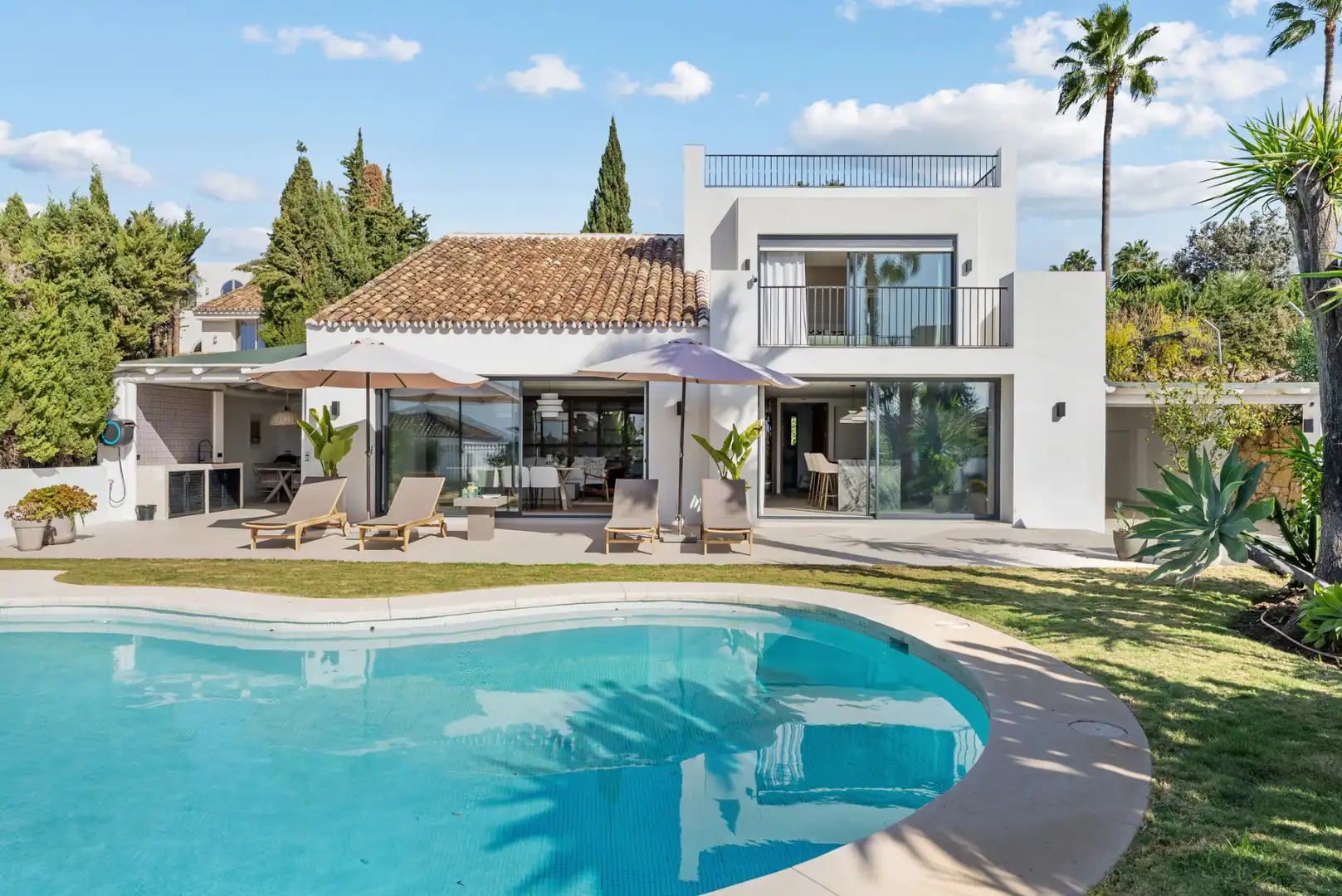 Villa mit Pool zum Verkauf in Nueva Andalucía, imagen 5