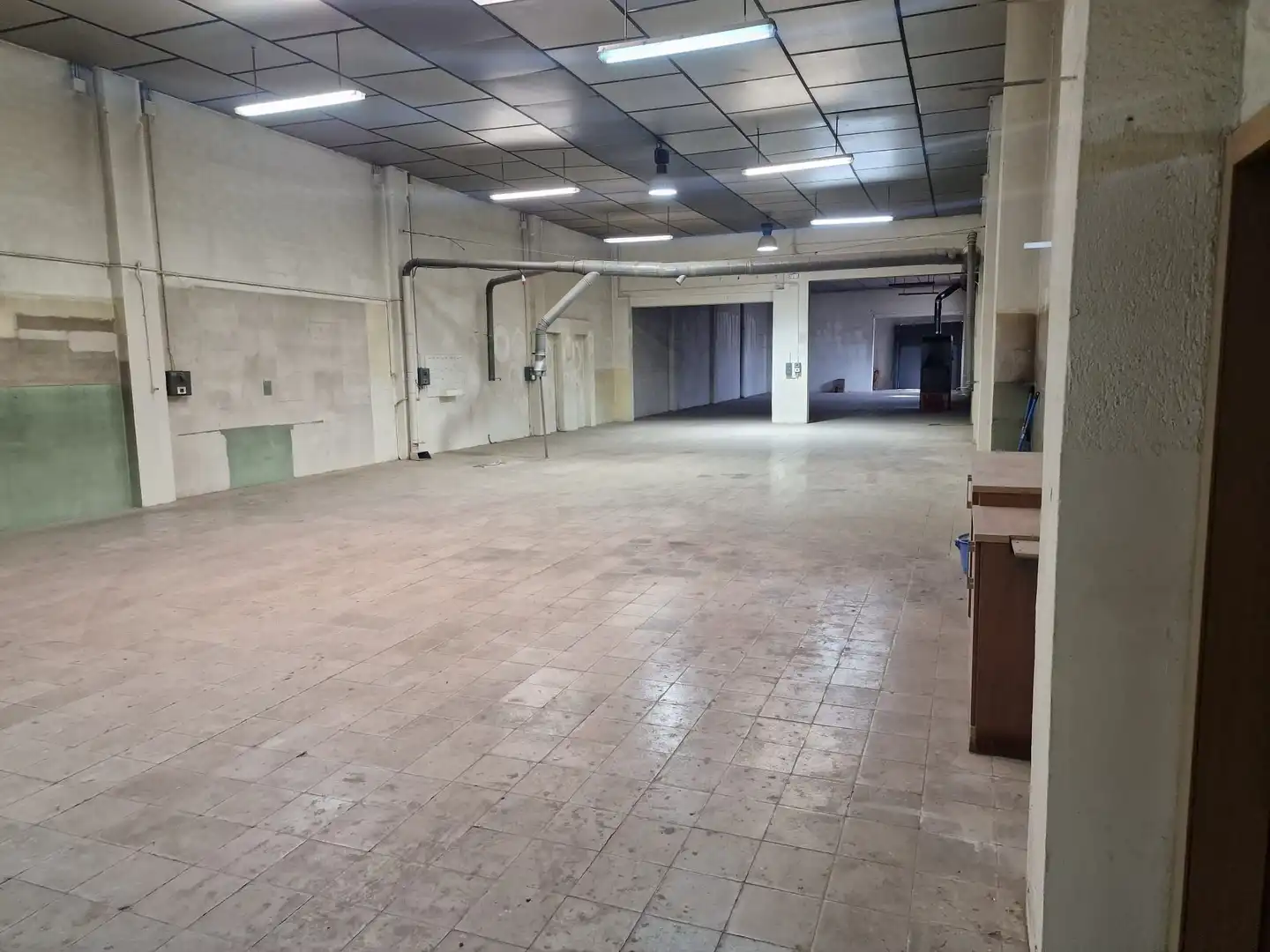 Nave industrial de alquiler en Carrer Font de Tarrés, Manlleu