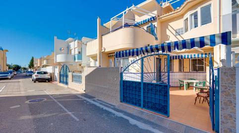 Foto 5 de Casa adosada en venda a Calle Halcón, 20, Zona Carrefour - Urbanizaciones, Torrevieja