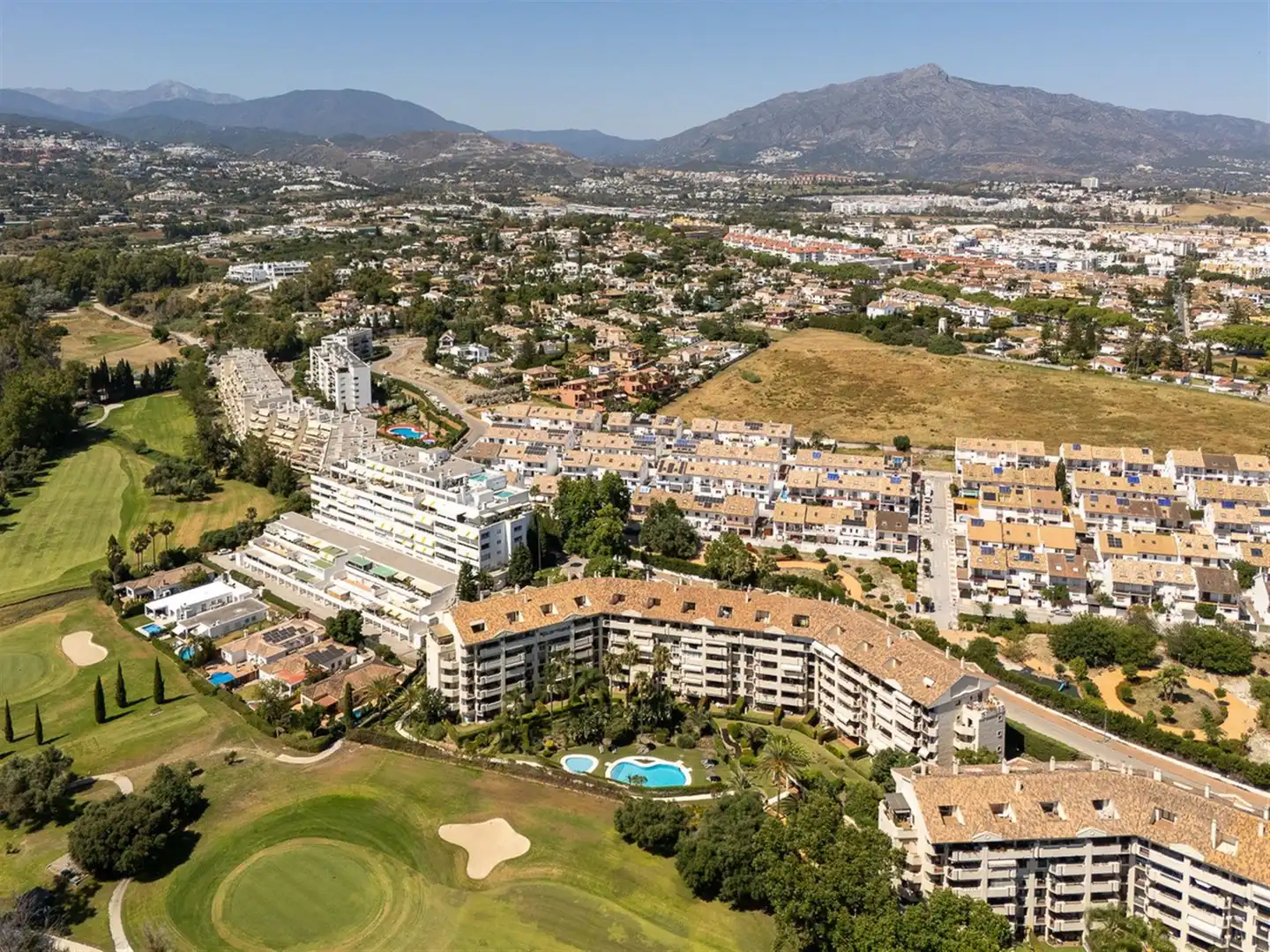 Exterior view of Apartments for sale in Marbella  with Air Conditioner
