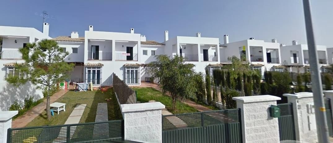 Casa adosada en venda a Las Lagunas - Campano