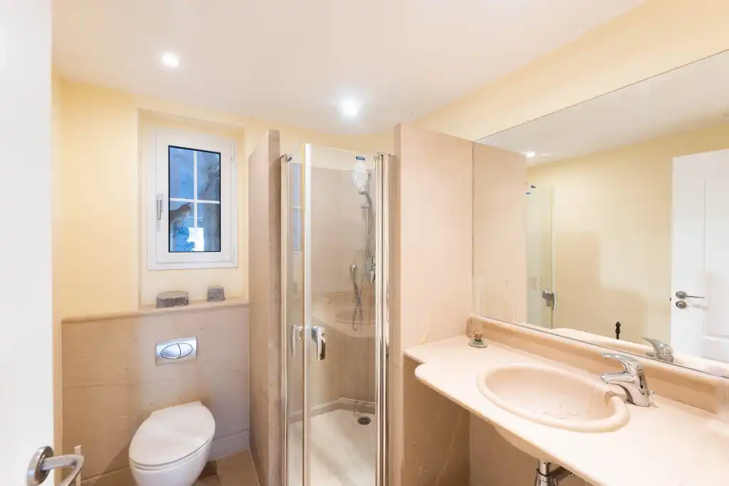 Bany de Apartament en venda en Andratx amb Aire condicionat, Calefacció i Jardí privat