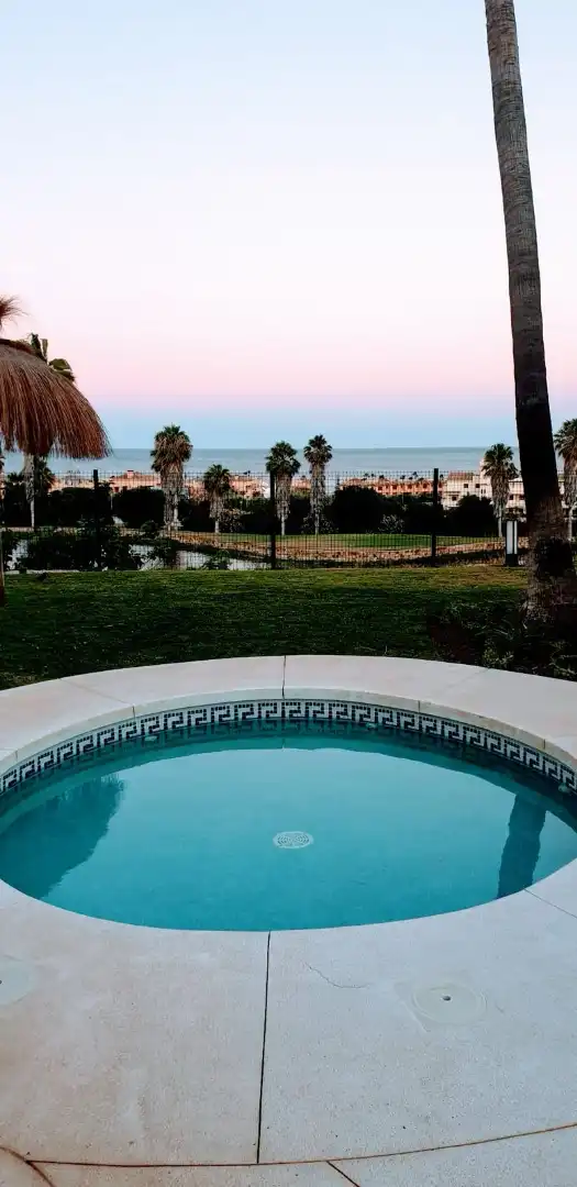 Piso con jardín en venta en Doña Julia Golf, imagen 3