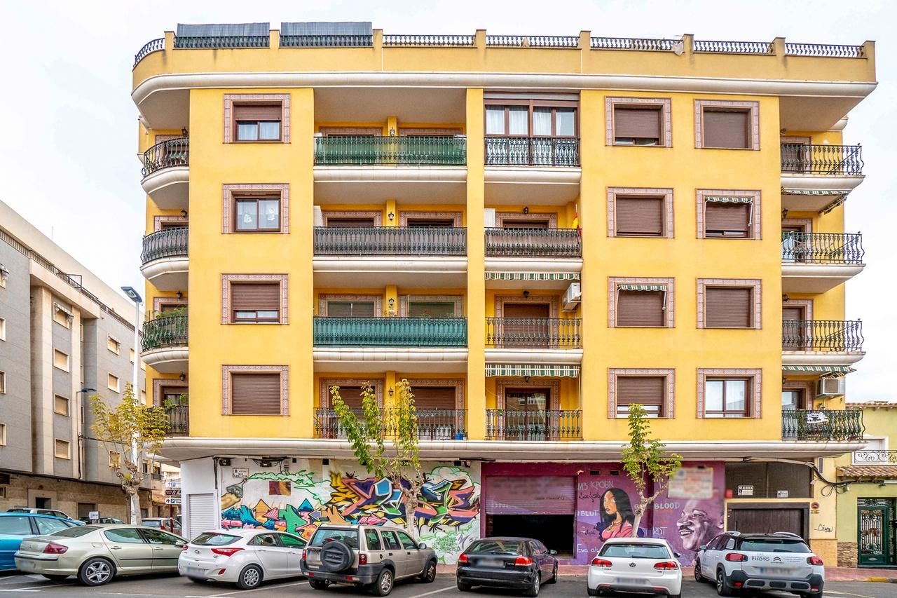 Exterior view of Premises for sale in Torrevieja