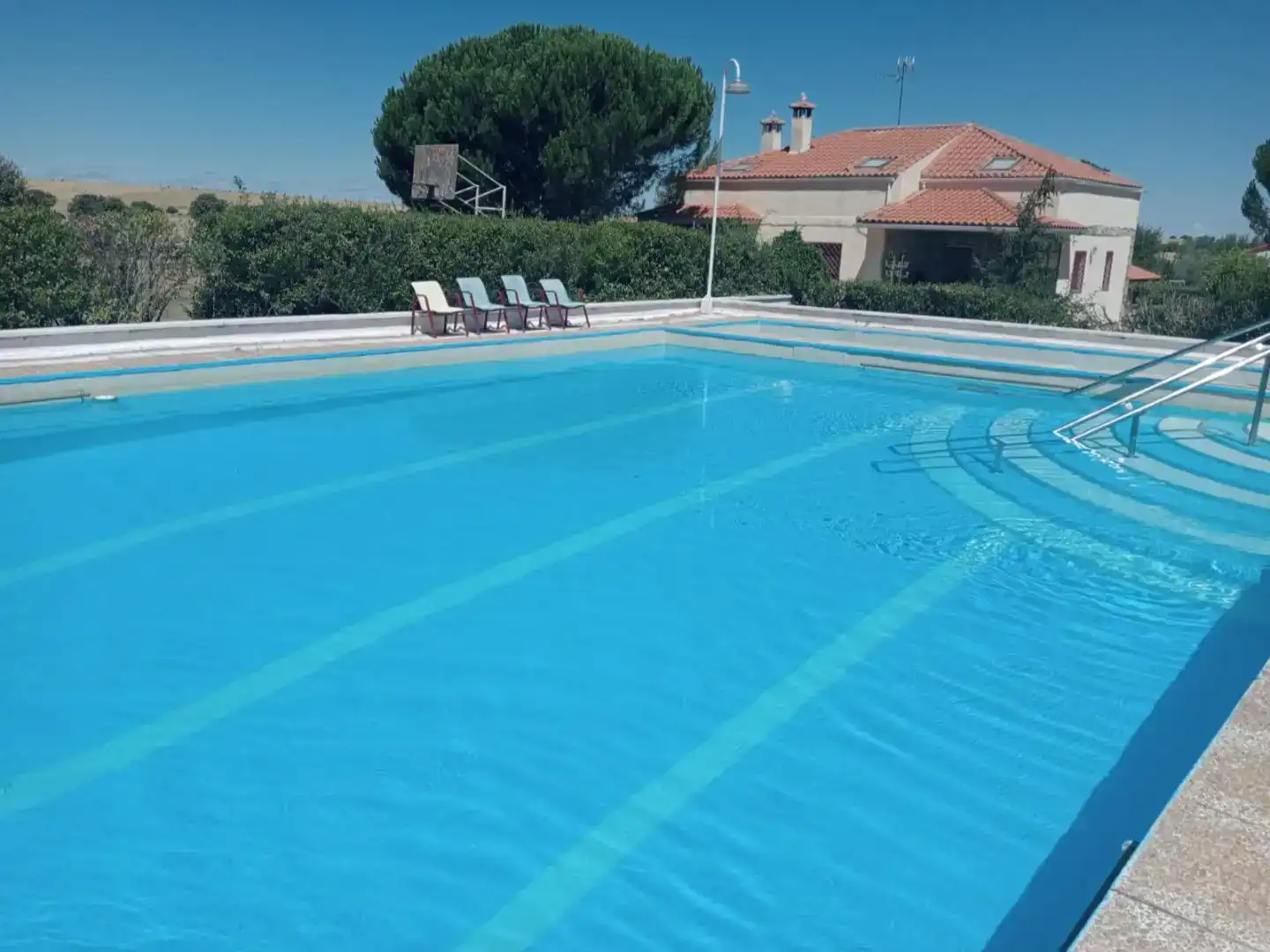 Piscina de Casa o xalet en venda en Morille amb Calefacció, Jardí privat i Traster