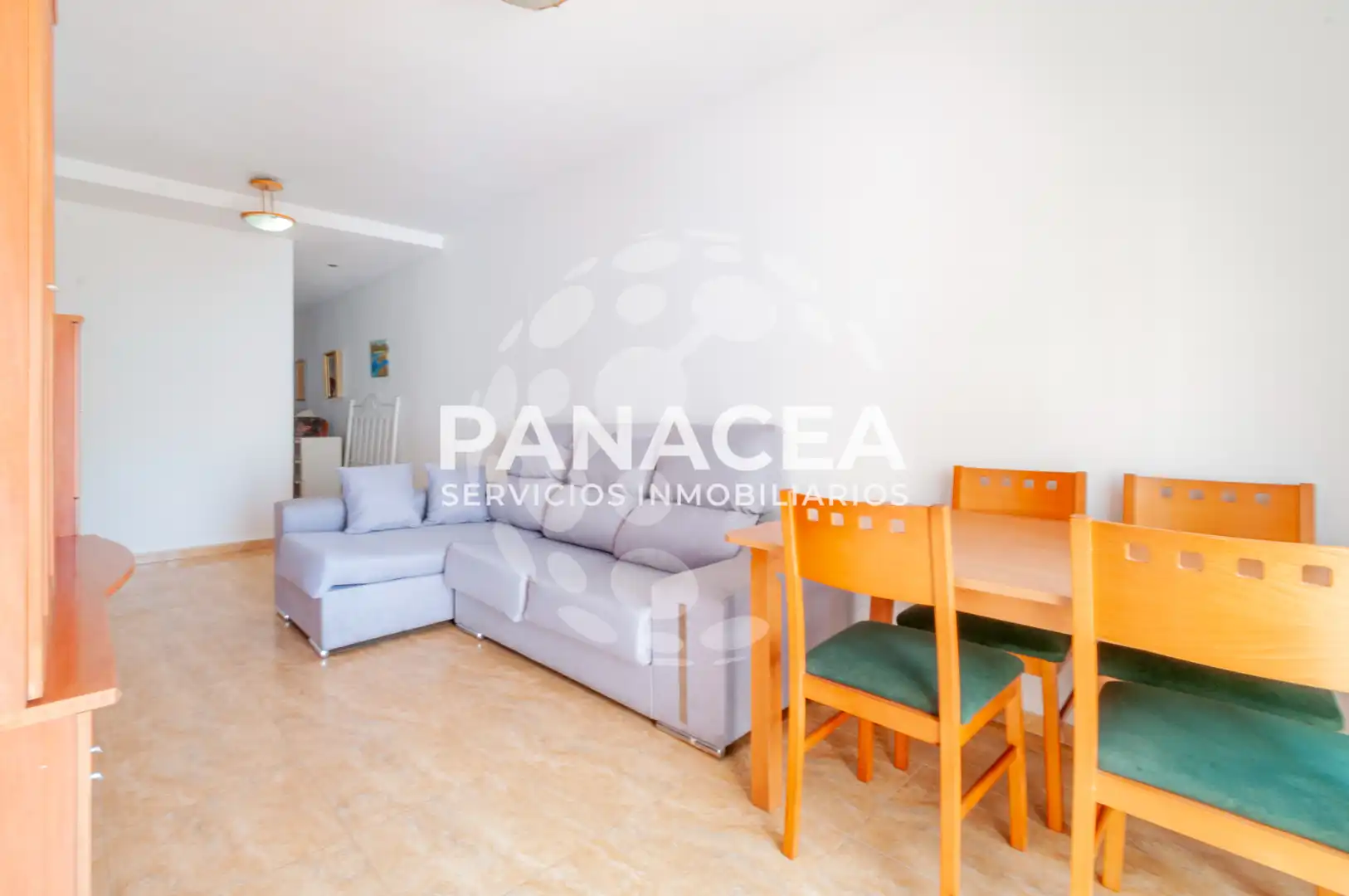 Vista exterior de Piso en venta en Roquetas de Mar con Amueblado, Horno y Lavadora