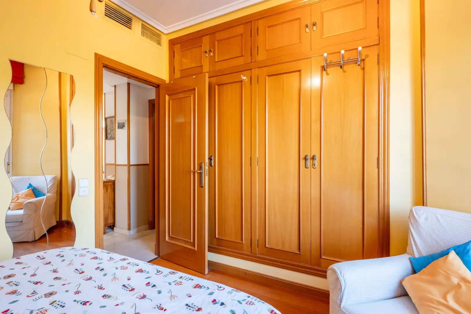 Bedroom of Detached homes for sale in Zaragoza  with Air Conditioner, Heating and Community pool
