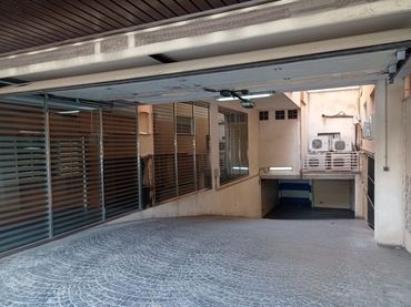 Individual en venta en Avenida Carlos de Haya 5