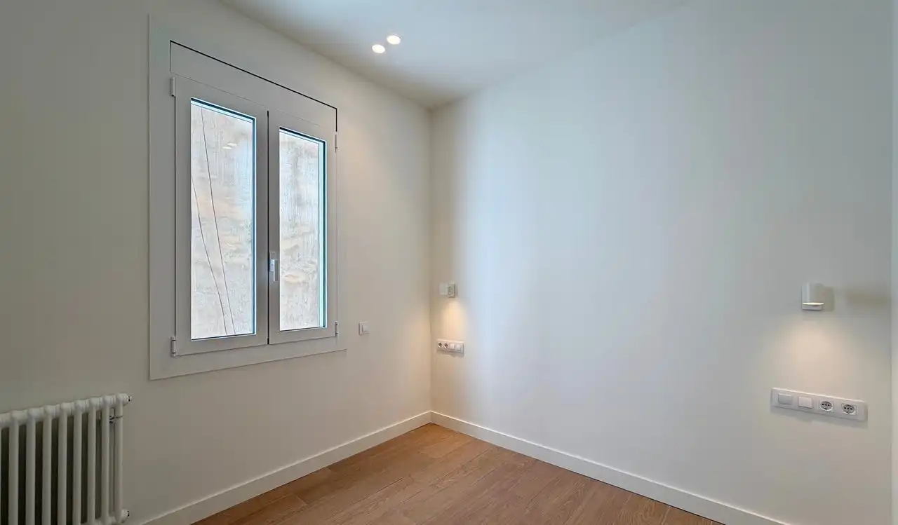 Habitación de Piso en venta en Barcelona con Aire acondicionado y Calefacción