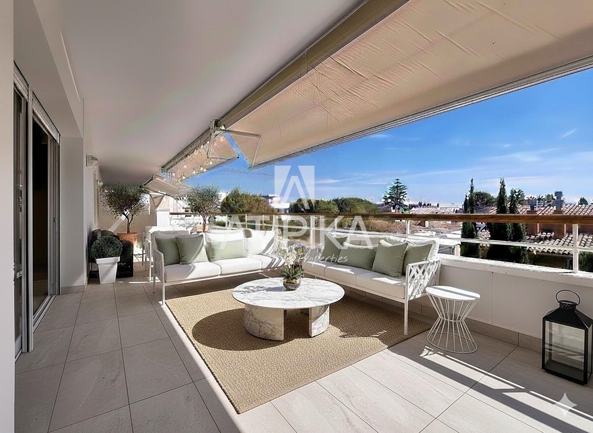 Terrace of Attic for sale in Sitges  with Air Conditioner, Heating and Terrace