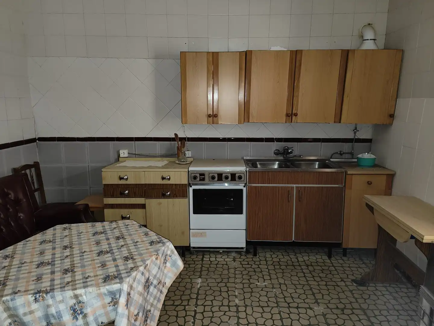 Cuina de Casa o xalet en venda en Corral de Almaguer amb Calefacció, Jardí privat i Parquet