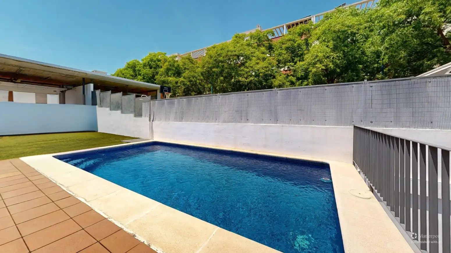 Piscina de Casa adosada en venda en Torrent amb Aire condicionat, Calefacció i Parquet