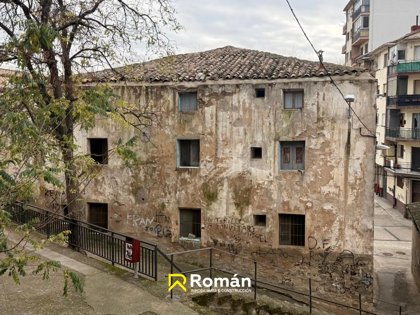 Exterior view of Buildings for sale in Lodosa