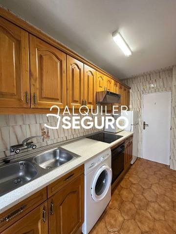 Piso en Alquiler en de los Artilleros en Ambroz