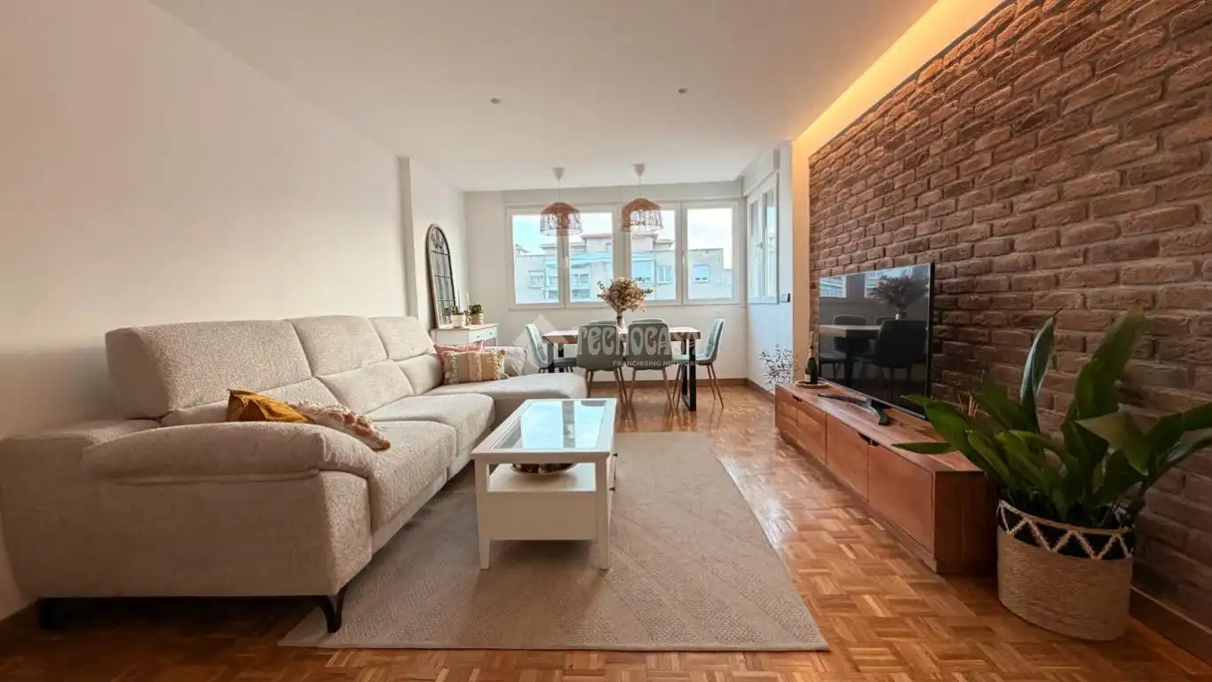 Sala de estar de Piso en venta en Moratalaz