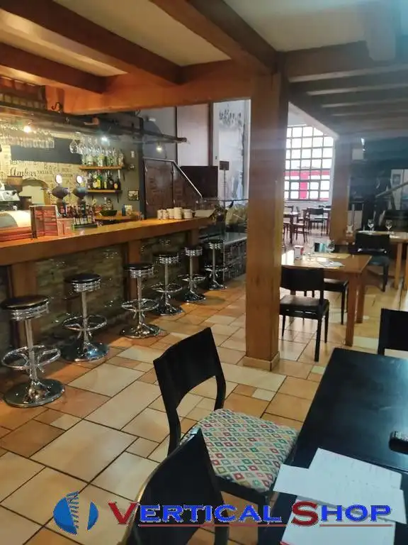 Local en traspaso en Caudete con Aire acondicionado