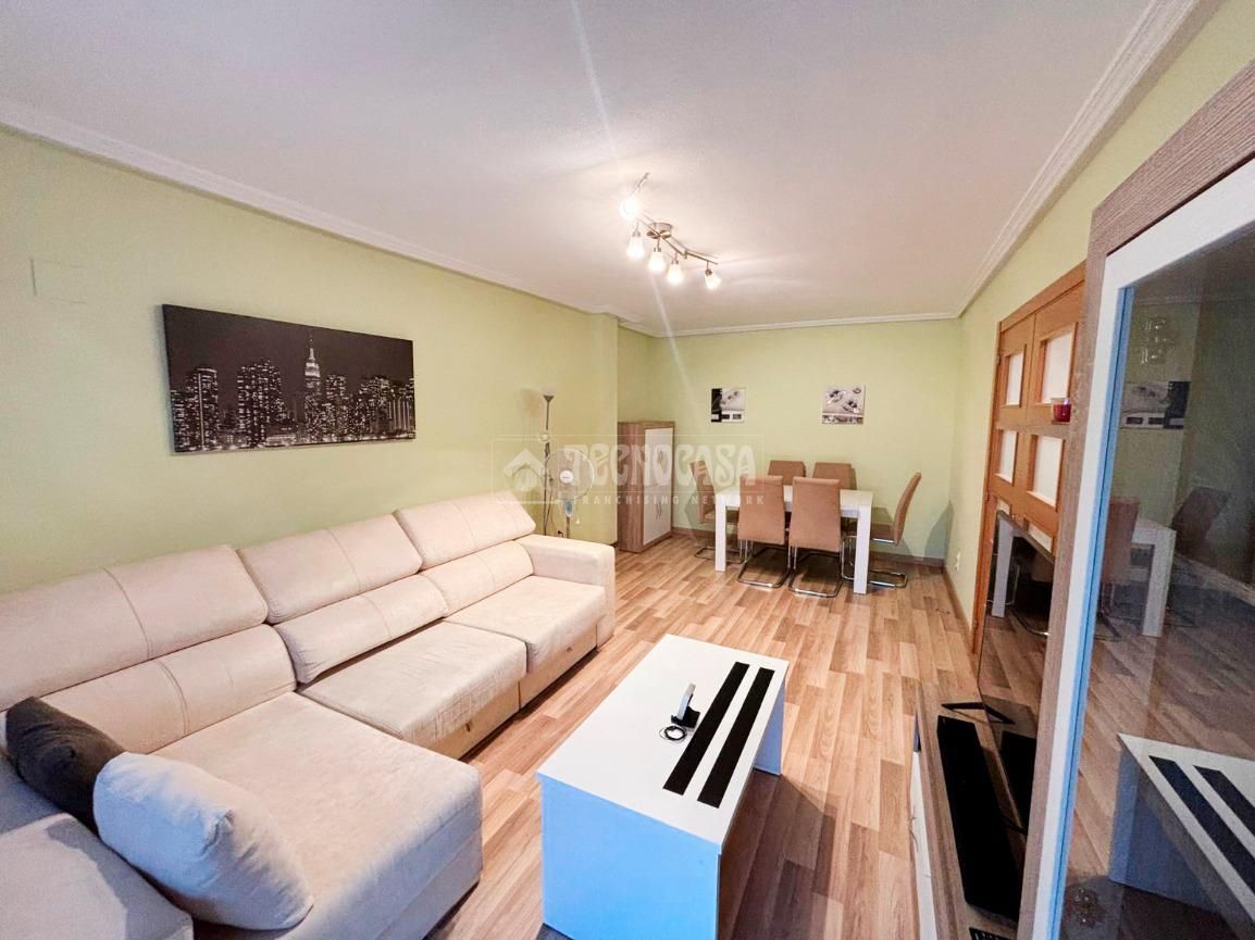 Sala d'estar de Pis en venda en Utebo amb Aire condicionat i Balcó