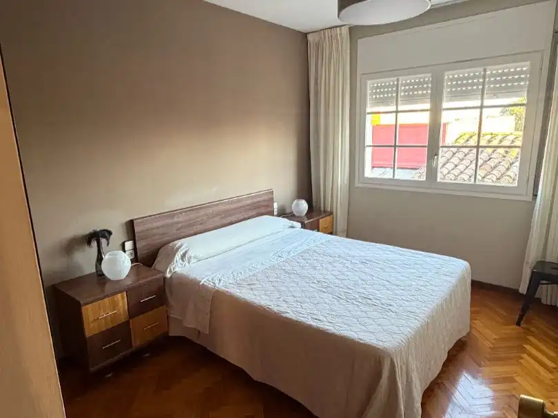 Bedroom of Flat for sale in Nucli Urbà  