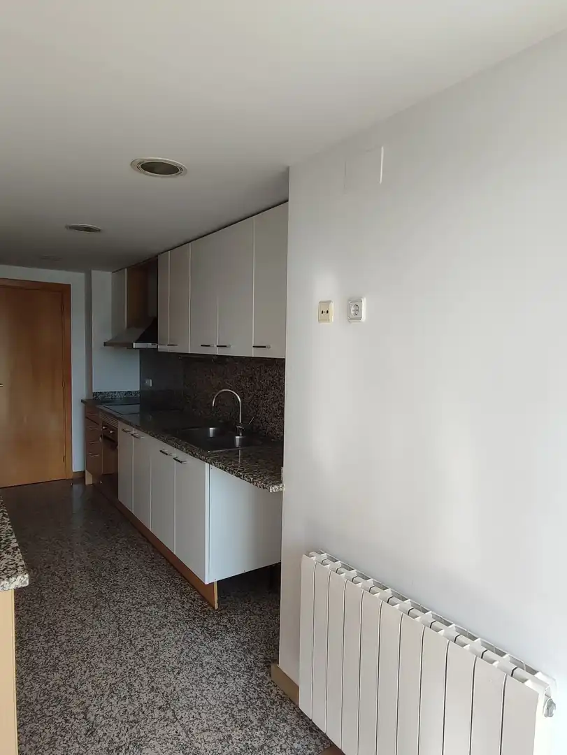 Küche von Maisonette zur Miete in Girona mit Klimaanlage, Heizung und Terrasse
