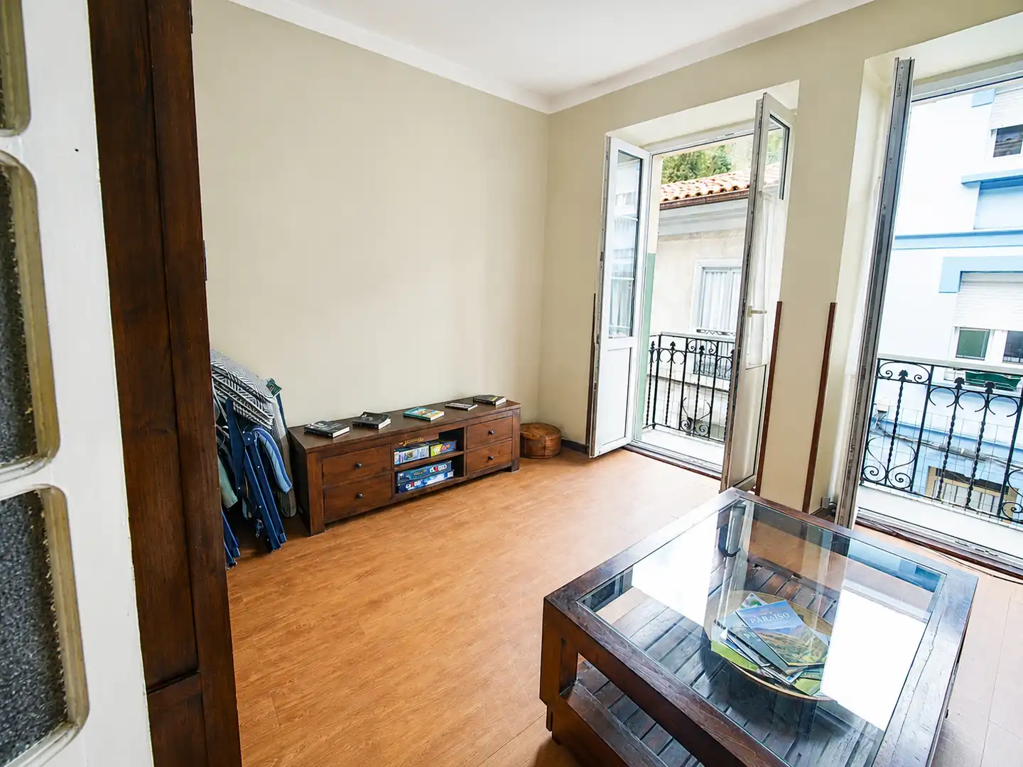 Living room of Flat for sale in Cudillero  with Heating, Private garden and Parquet flooring