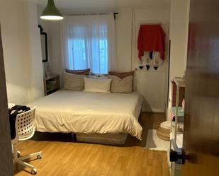 Bedroom of Flat for sale in  Sevilla Capital