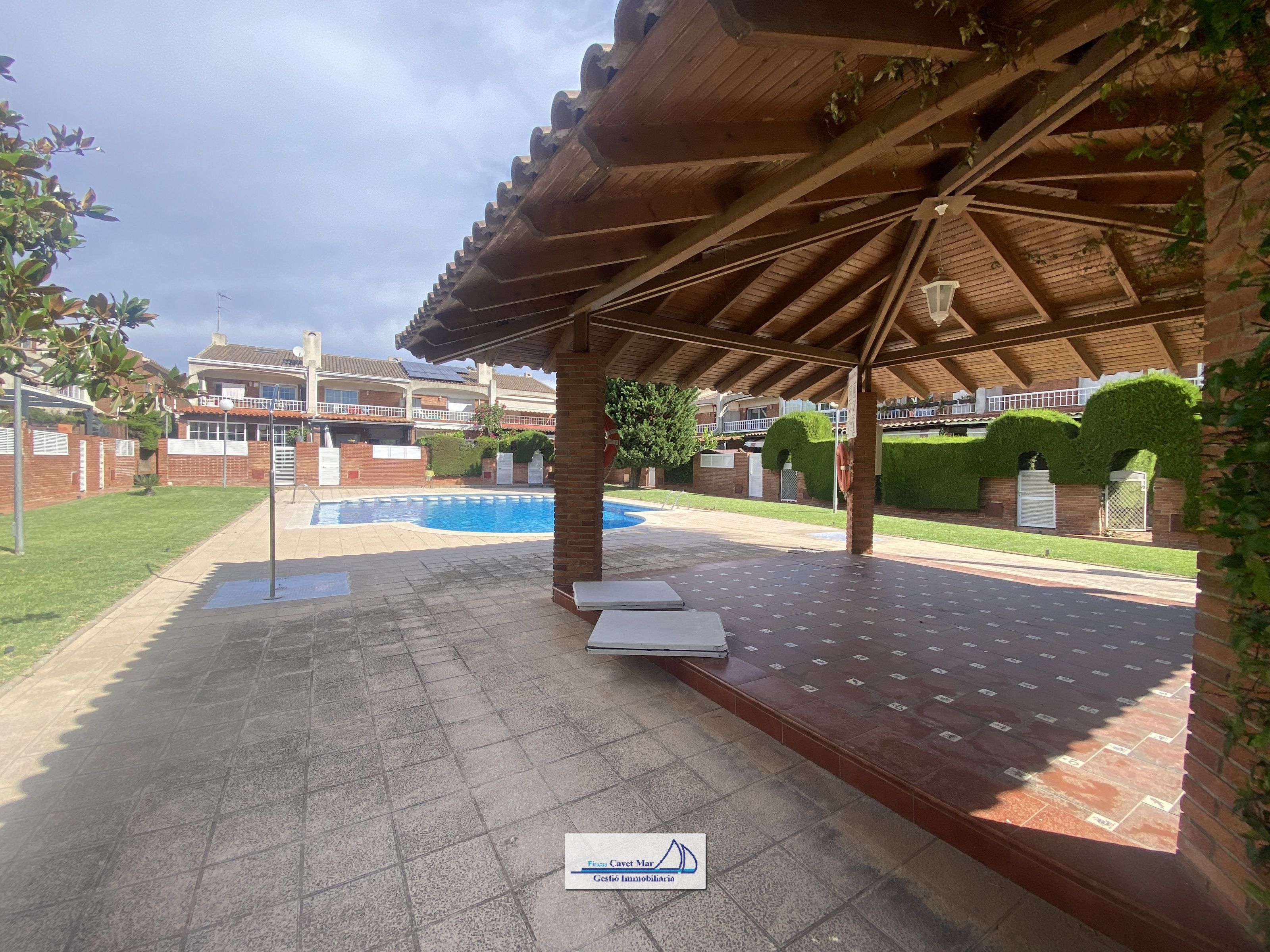 Swimming pool of Single-family semi-detached for sale in Cambrils  with Air Conditioner, Heating and Private garden