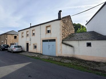 Haus zum Verkauf in Outeiro de Rei