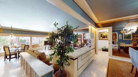Esta impresionante propiedad en San Pedro del Pinatar cuenta con una villa principal con 5 dormitorios y 4 baños, además de un edi, imatge 2
