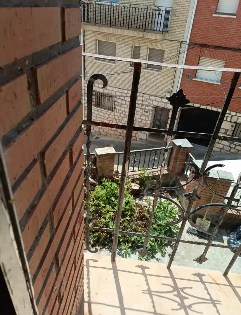 Casa adosada en venta en Atanzón