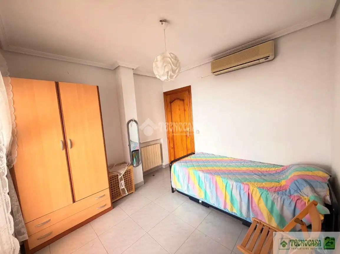 Habitación de Piso en venta en Ciudad Real con Aire acondicionado y Balcón
