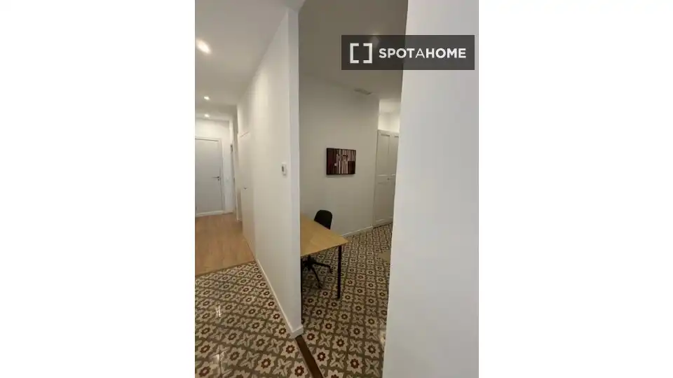 Flat with terrace to rent in Gràcia, imagen 3